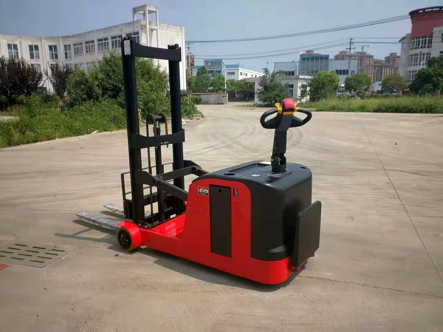 long8唯一国际·(中国)全电动堆高车助力中国国际设计博物馆